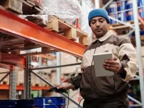 How IoT is revolutionizing e-commerce warehouses 58