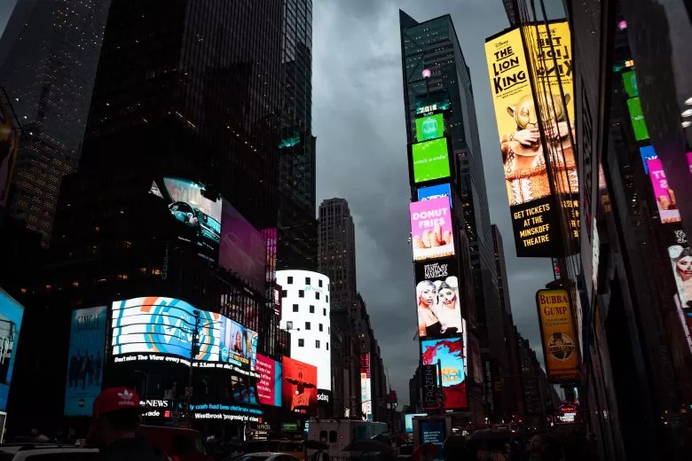 Here's What Industry Insiders Say About Digital Signage 49